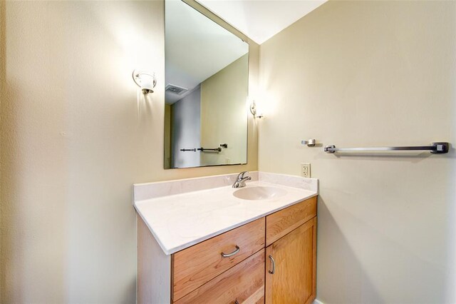 711 W 26th St Unit 504, Austin, TX 78705 - bathroom featuring vanity