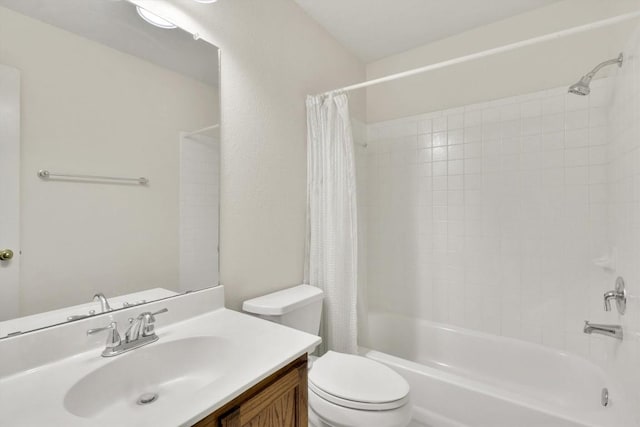 1718 Zydeco Dr, Round Rock, TX 78664 - full bath featuring vanity and shower / bath combo with shower curtain
