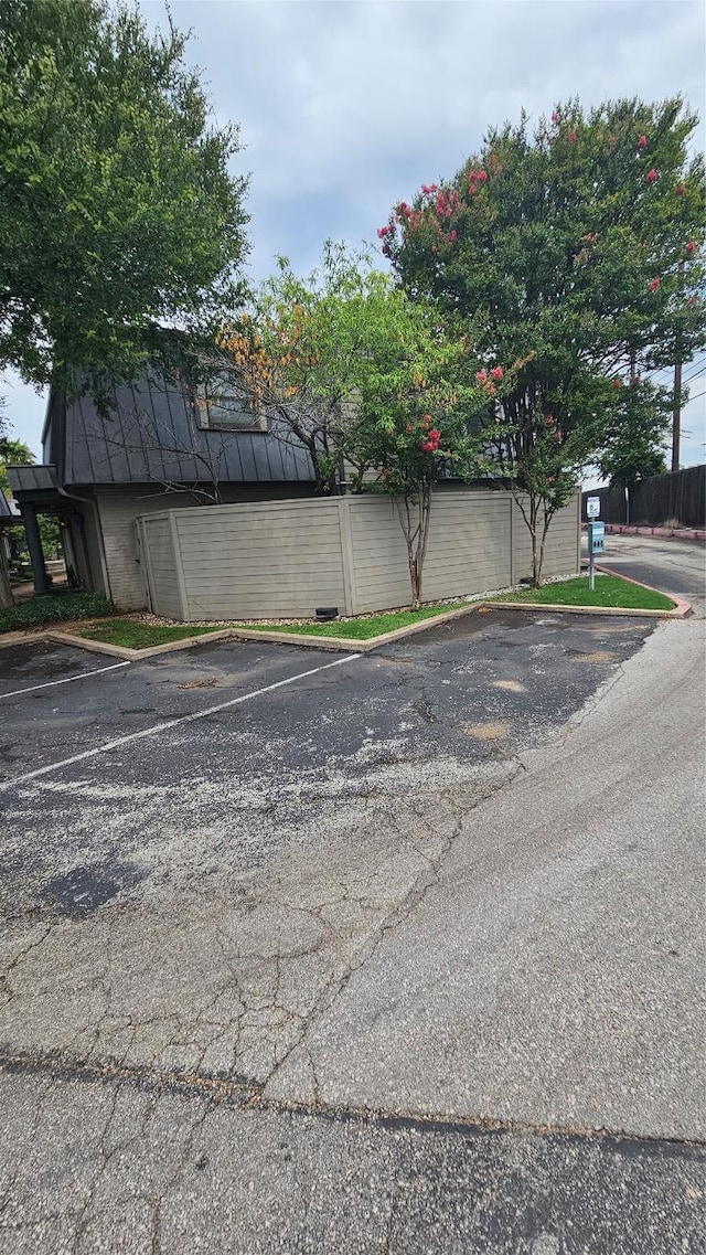 2500 Steck Ave Unit 13, Austin, TX 78757 - view of uncovered parking lot