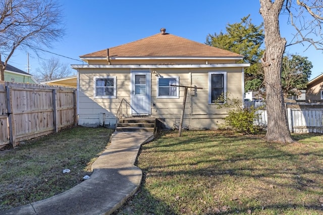 1006 Porter St, Taylor, TX 76574 - view of front of home with entry steps