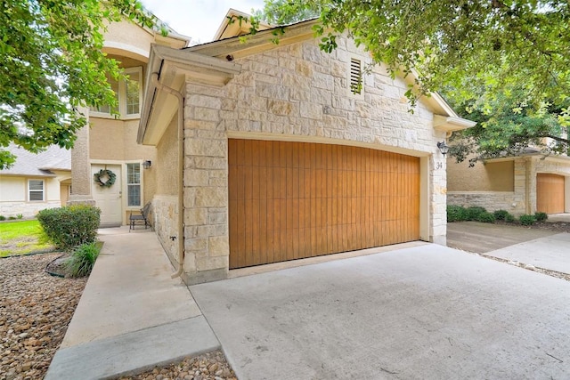 7708 San Felipe Blvd Unit 34, Austin, TX 78729 - photo 1