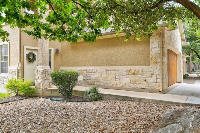 7708 San Felipe Blvd Unit 34, Austin, TX 78729 - photo 2