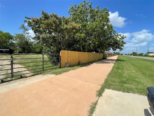 400 Main St, Liberty Hill, TX 78642 - photo 2