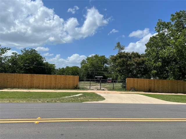 400 Main St, Liberty Hill, TX 78642 - photo 1