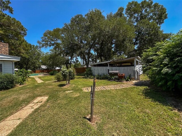 407 4th Ave, Smithville, TX 78957 - view of yard