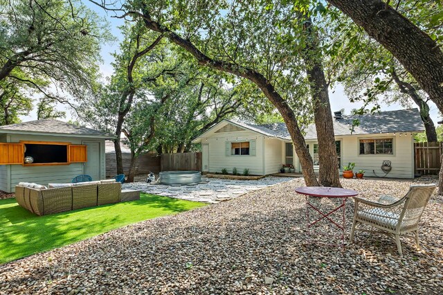 7303 Lunar Dr, Austin, TX 78745 - photo 28