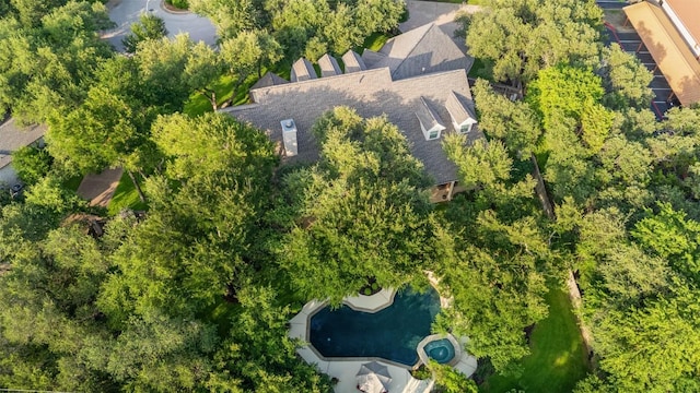 2319 Woodway Dr, Round Rock, TX 78681 - view from above of property featuring a pool area