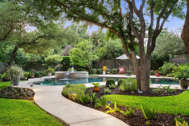 2319 Woodway Dr, Round Rock, TX 78681 - view of home's community featuring a swimming pool