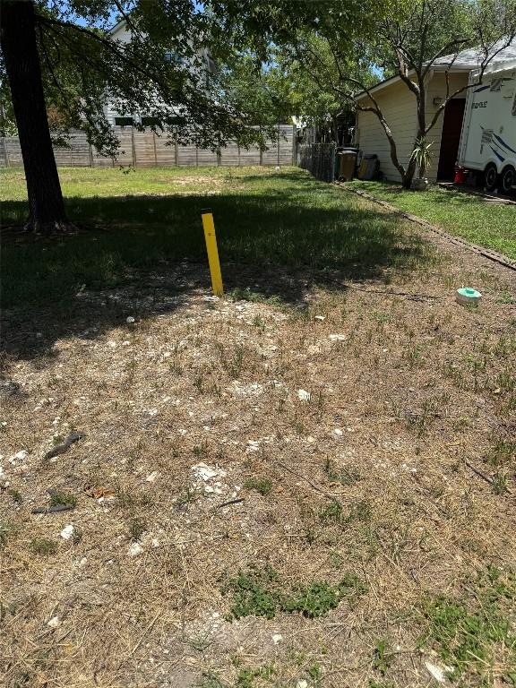 1310 Aggie Ln Unit A, Austin, TX 78757 - photo 4