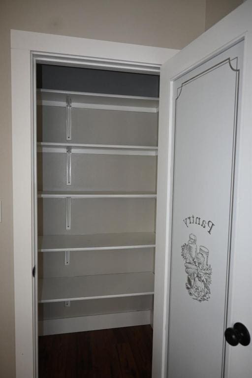 215 E 8th St, Elgin, TX 78621 - view of closet