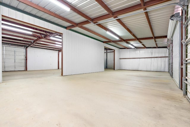 8300 Money Pit Rd, Killeen, TX 76542 - view of garage