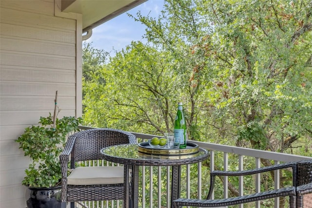 5511 Oakwood Cv Unit B, Austin, TX 78731 - view of balcony