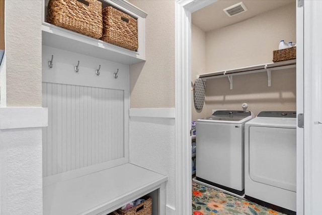 496 Sawtooth Mountain Way, Dripping Springs, TX 78620 - laundry area featuring washing machine and clothes dryer