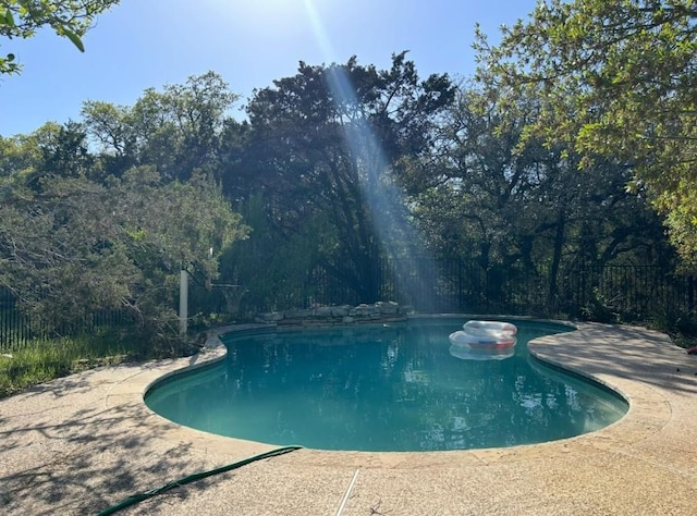 12304 Triple Creek Cir, Dripping Springs, TX 78620 - photo 2