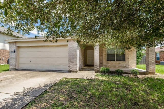 1514 Paint Brush Dr, Lockhart, TX 78644 - photo 2