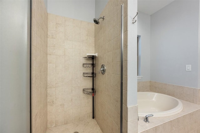 401 N Fox Xing, Burnet, TX 78611 - bathroom featuring a shower stall and a garden tub