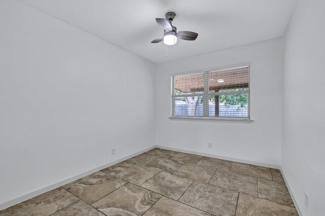 4906 Gnarled Oak Cv, Austin, TX 78744 - photo 22