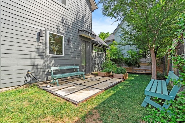 5006 Lott Ave Unit 2, Austin, TX 78721 - view of yard with a patio area