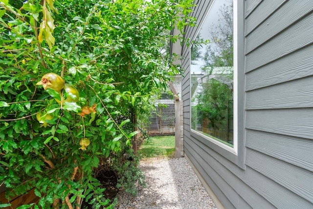 5006 Lott Ave Unit 2, Austin, TX 78721 - view of yard