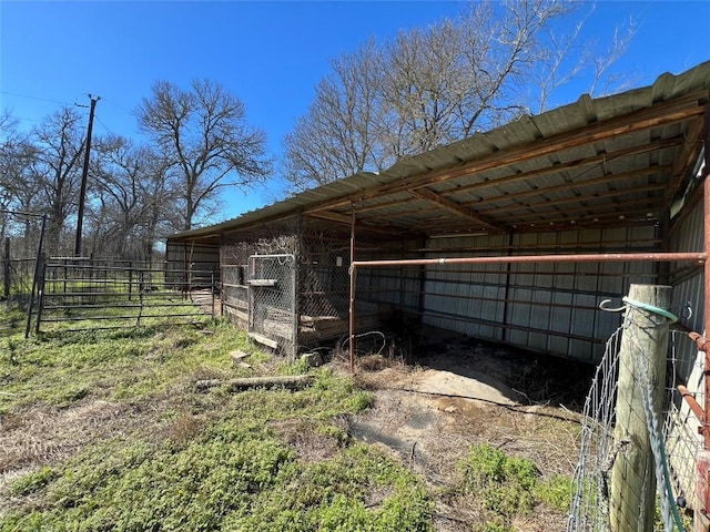 175 Settlers Trl, Elgin, TX 78621 - view of outdoor structure with an exterior structure