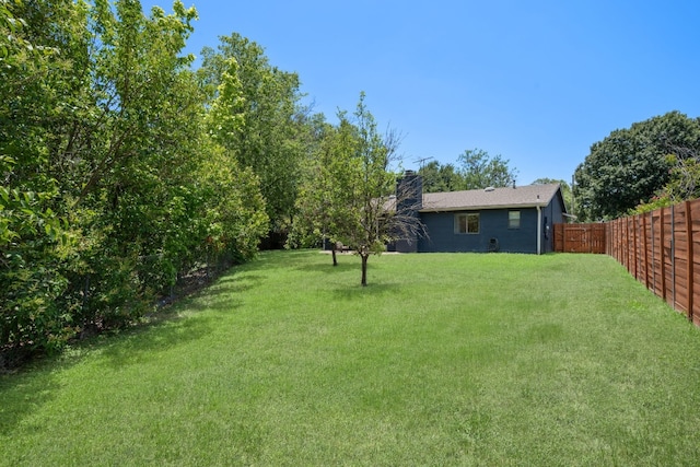 2801 Cornish Cir, Austin, TX 78745 - view of yard