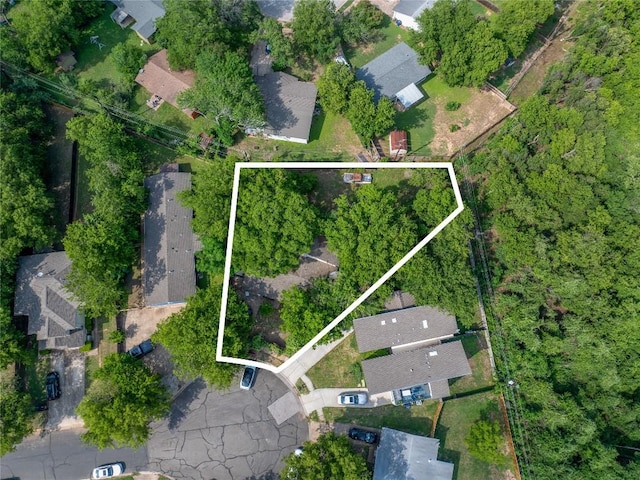 6110 Calmar Cv, Austin, TX 78721 - aerial overview of property's location featuring property parcel outlined and nearby suburban area