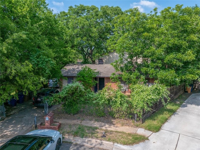 6110 Calmar Cv, Austin, TX 78721 - view of obstructed view of property