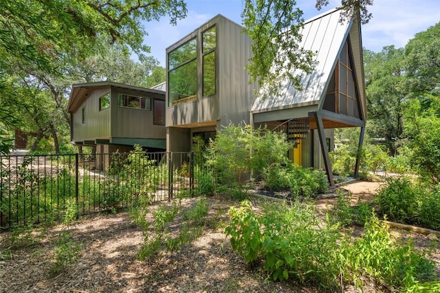 419 Brady Ln, Austin, TX 78746 - back of house