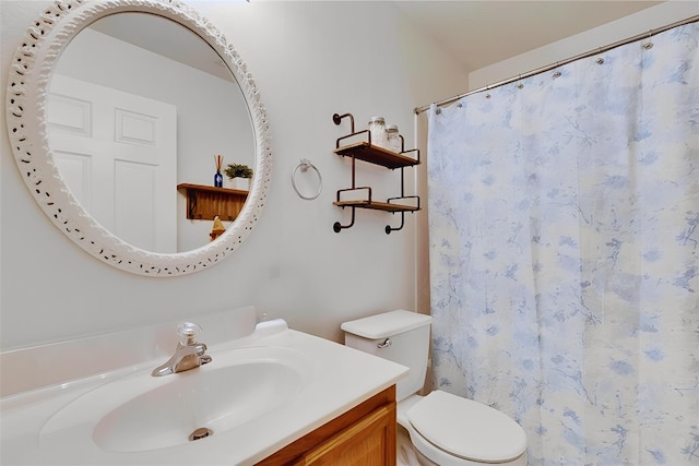 12701 Paloma Blanca Way, Del Valle, TX 78617 - full bath with vanity and a shower with shower curtain