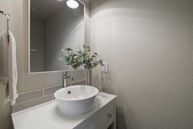 4604 Hibiscus Valley Dr, Austin, TX 78739 - bathroom featuring vanity