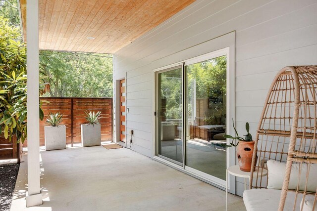 2211 Canterbury St, Austin, TX 78702 - photo 32