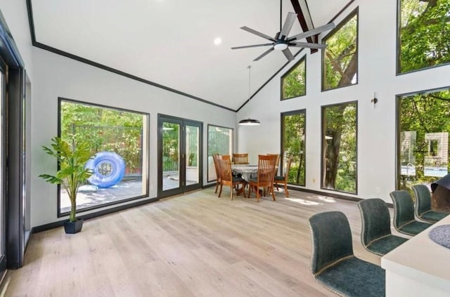 1135 Barton Hills Dr Unit 355, Austin, TX 78704 - sunroom / solarium with lofted ceiling