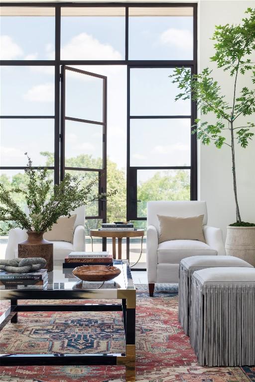 4401 Amarra Dr Unit 19, Austin, TX 78735 - view of sunroom / solarium
