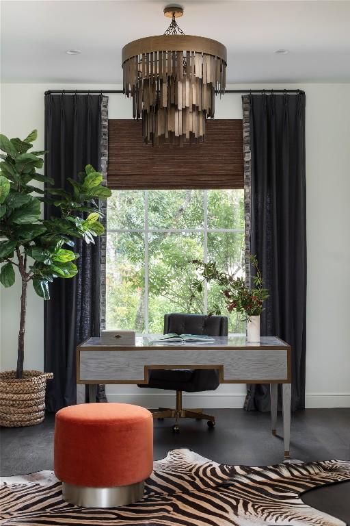 4401 Amarra Dr Unit 19, Austin, TX 78735 - sitting room featuring an office area and baseboards