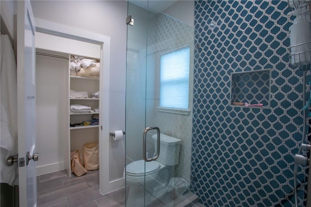6613 Woodrow Ave, Austin, TX 78757 - full bath featuring a shower stall