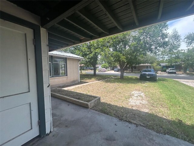 1611 Suffolk Dr, Austin, TX 78723 - view of green lawn
