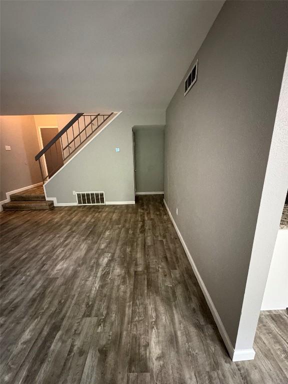 10403 Golden Meadow Dr Unit A & B, Austin, TX 78758 - photo 2