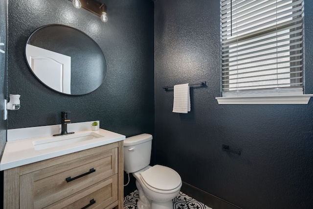 808 Lonesome Lilly Way, Pflugerville, TX 78660 - bathroom with a textured wall and vanity
