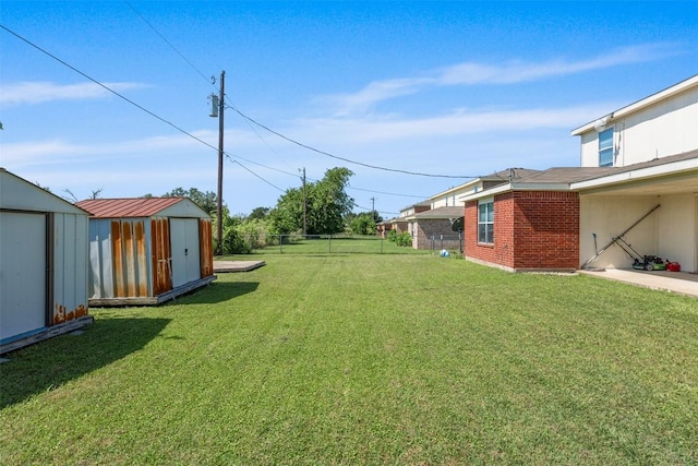 204 Meadowview Ln, Gatesville, TX 76528 - fenced backyard featuring a storage unit