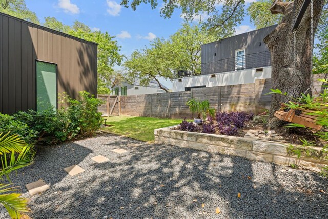 1605 Chelsea Ln, Austin, TX 78704 - photo 29