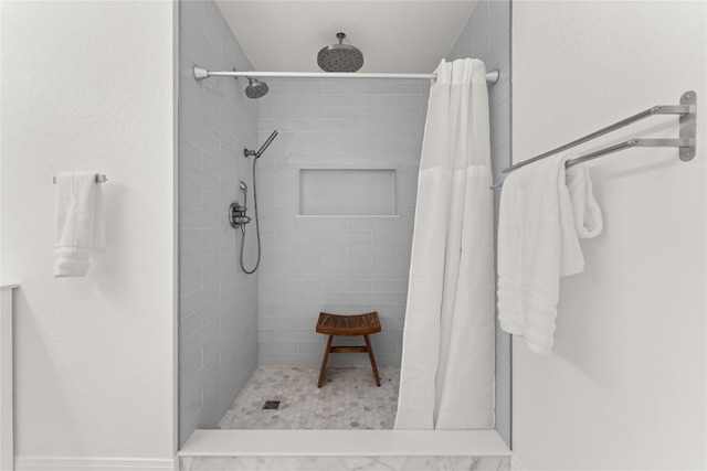 4410 Cisco Valley Dr, Round Rock, TX 78664 - bathroom with tiled shower
