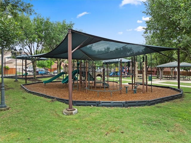 4410 Cisco Valley Dr, Round Rock, TX 78664 - community jungle gym with a lawn and a gazebo