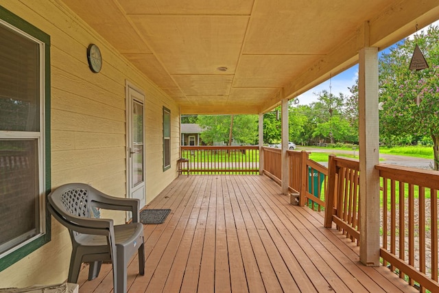 300 Walker St, Smithville, TX 78957 - view of wooden porch