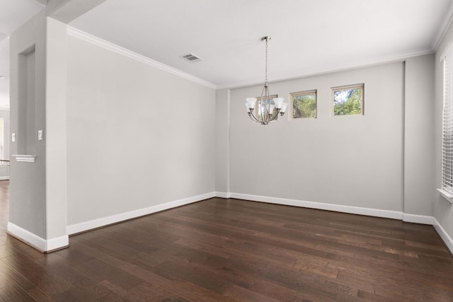 103 County Road 180 Unit 35, Leander, TX 78641 - unfurnished room featuring ornamental molding, a chandelier, and wood finished floors