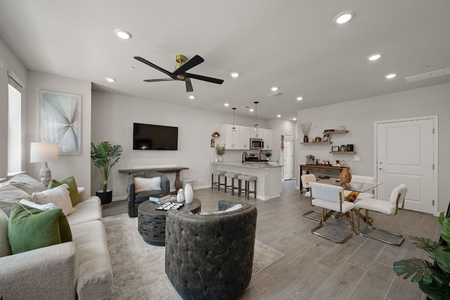 9015 Cattle Baron Path Unit 702, Austin, TX 78747 - photo 4