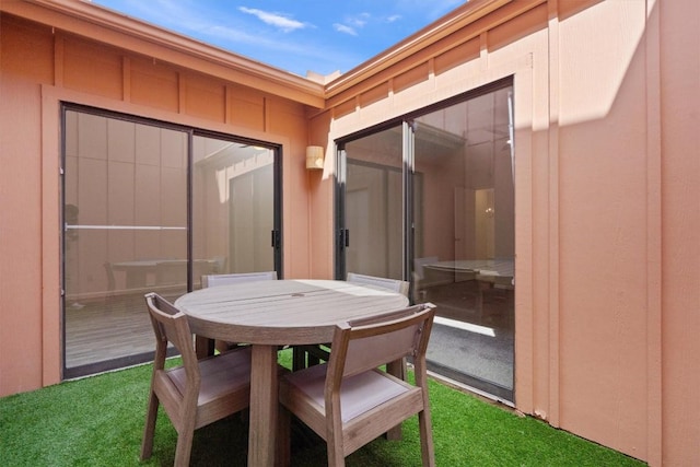 7907 Tealwood Trl, Austin, TX 78731 - view of patio featuring outdoor dining area