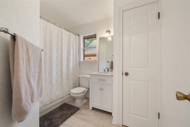7806 Vail Valley Dr, Austin, TX 78749 - full bath with vanity and a textured ceiling