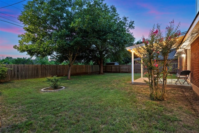 7806 Vail Valley Dr, Austin, TX 78749 - fenced backyard with a patio area