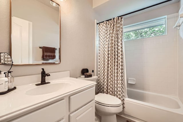 4231 N Summercrest Loop, Round Rock, TX 78681 - full bathroom with vanity and shower / bath combo with shower curtain
