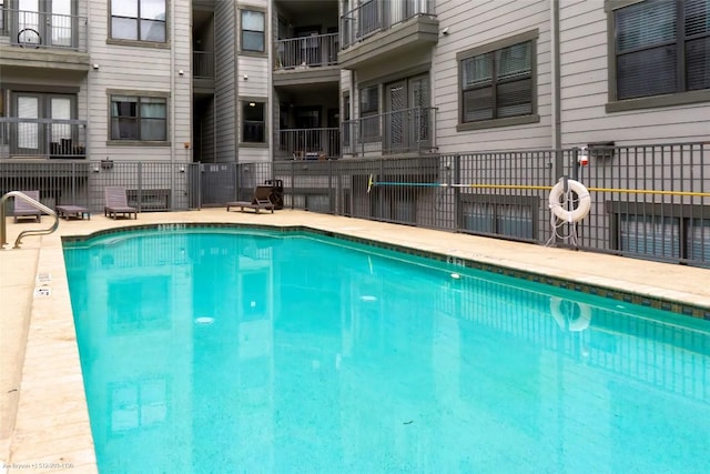 2502 Leon St Unit 305, Austin, TX 78705 - view of community pool